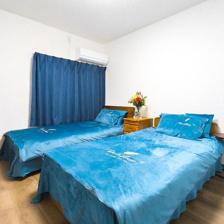 Ferienwohnung 花園町駅から1分 難波から4分 今年リフォーム済み シャワー洗面トイレ各階付き 通天閣難波天王寺大阪城近々 Wi-Fi有り 星夜屋 Exterior foto